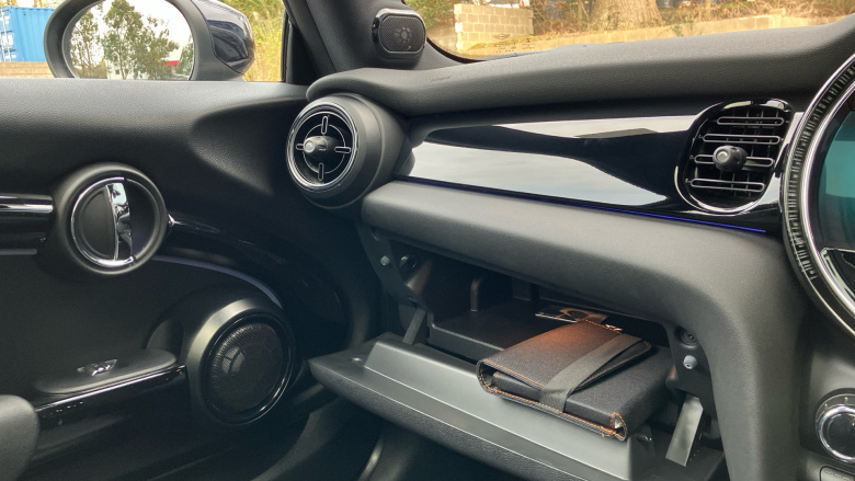 MINI Hatchback 135kW Cooper S Level 3 33kWh 3dr Auto Electric Hatchback